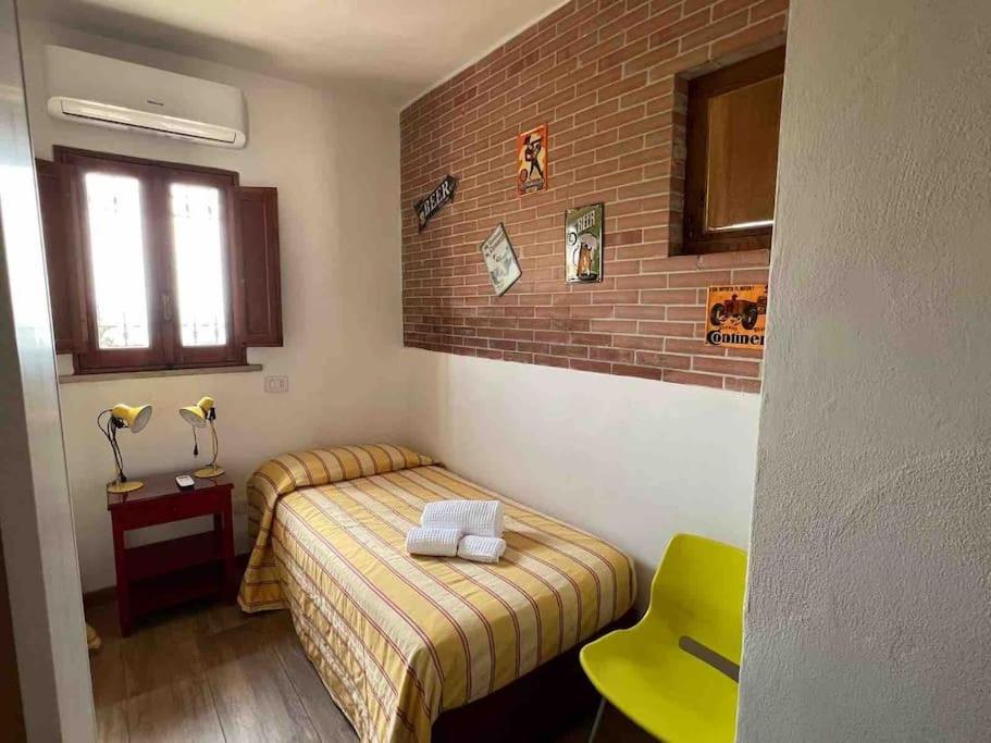 Kamyhouse Una Tranquilla Struttura Nel Verde Villa Napoli Bagian luar foto