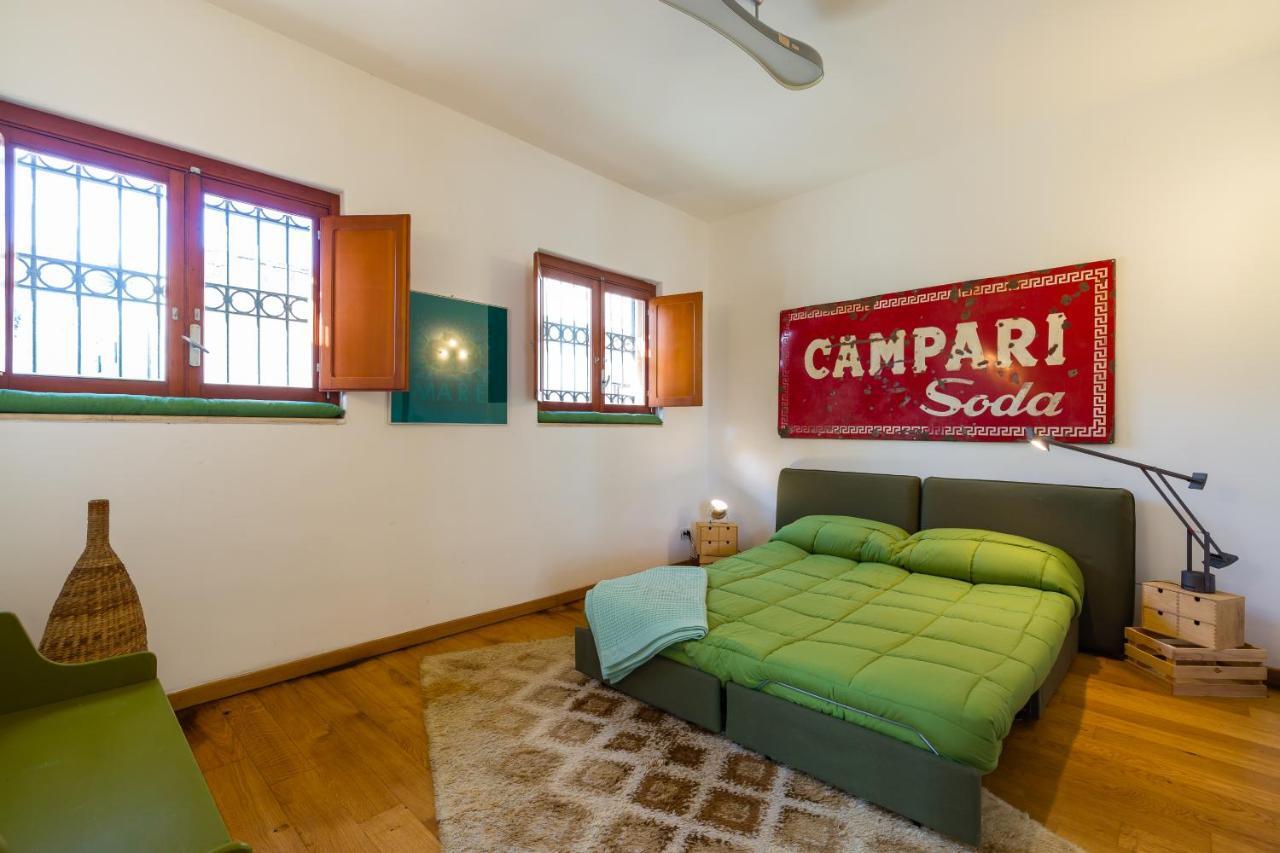 Kamyhouse Una Tranquilla Struttura Nel Verde Villa Napoli Bagian luar foto
